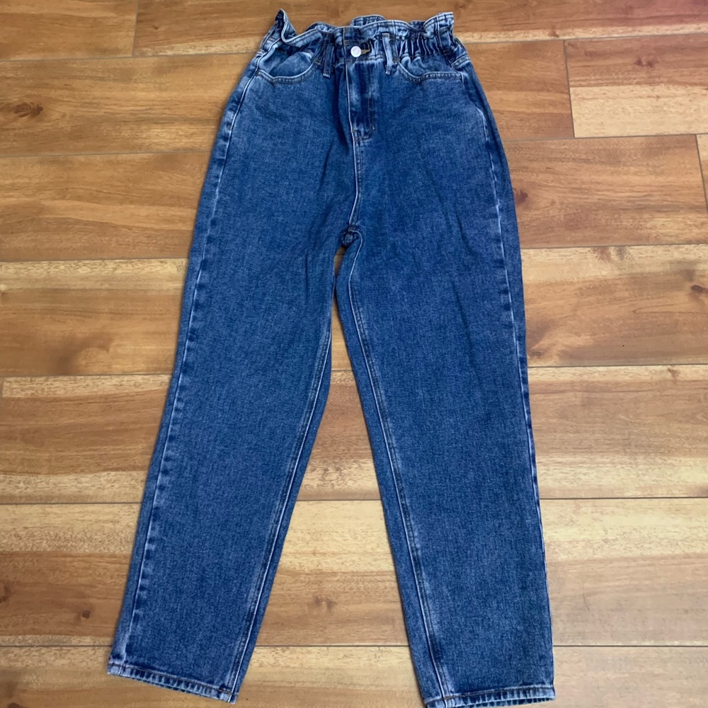 Pacsun Cinched Mom Jeans.